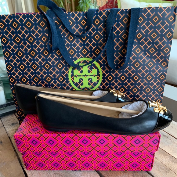 🎉SOLD🎉 Tory Burch Everly Cap-Toe Ballet Flat - Picture 4 of 7